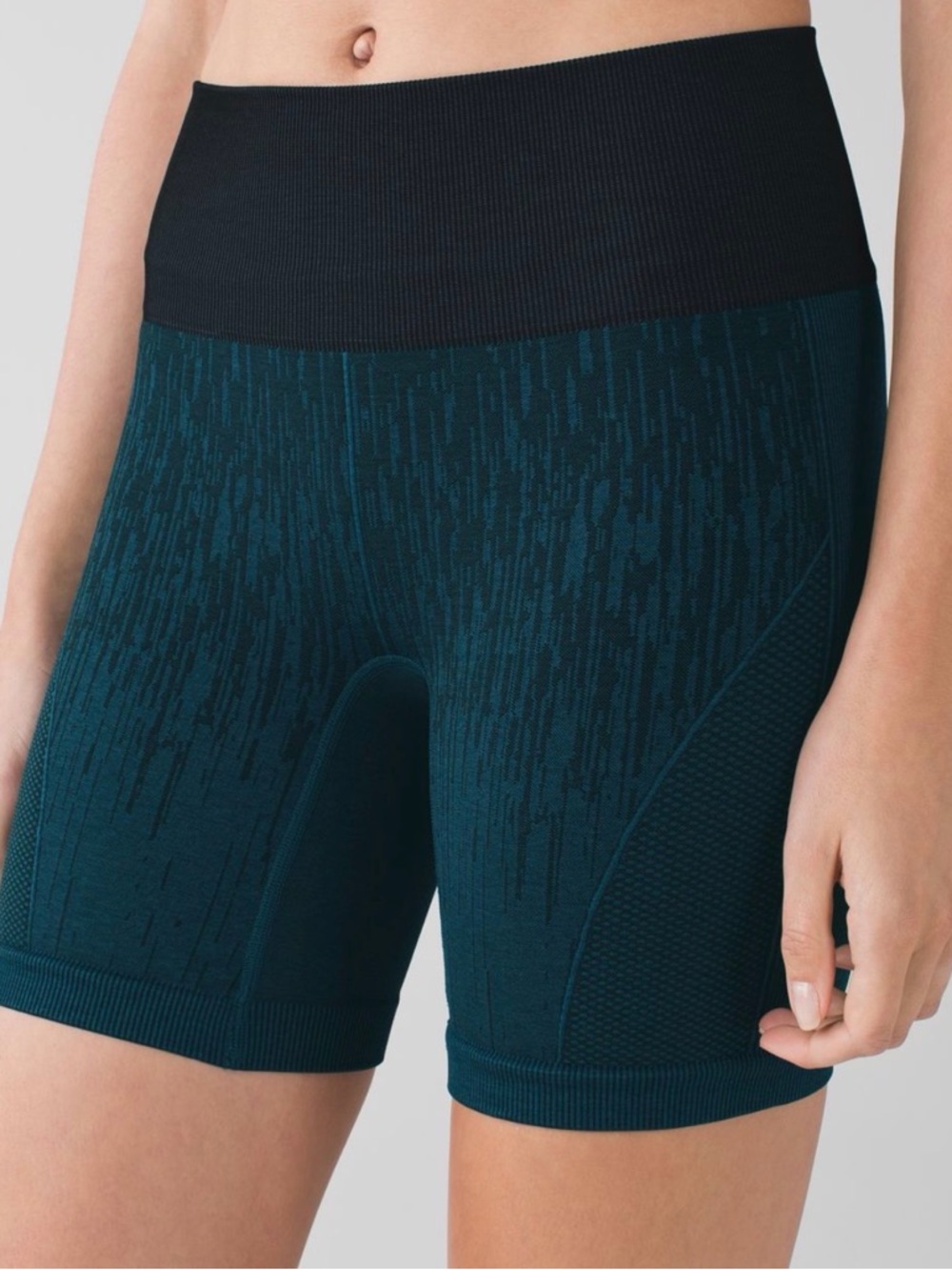 Lululemon Sculpt Shorts 6” inseam Alberta Lake